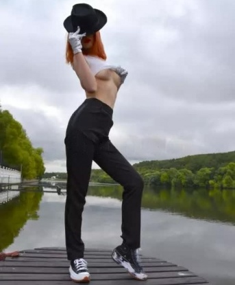 Танюша, 18 лет, 2 размер груди